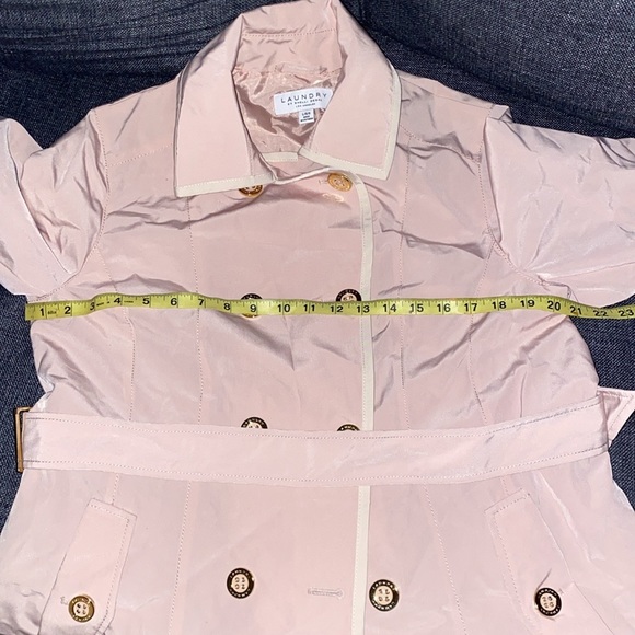 ⚡️SALE⚡️Laundry by Shelli Segal belted Trench Coat - Picture 4 of 4